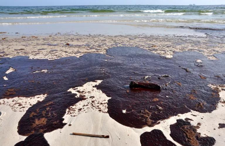 Offshore oil spill