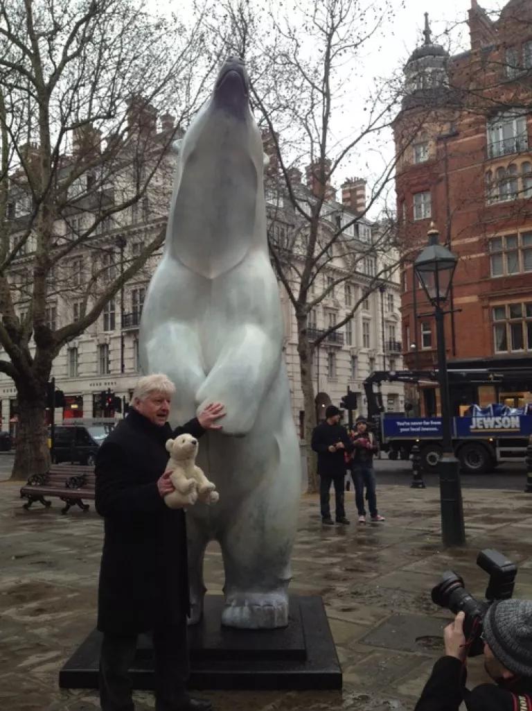 polar bear statue and Stanely Johnson (photo by Alexandra Kennaugh)