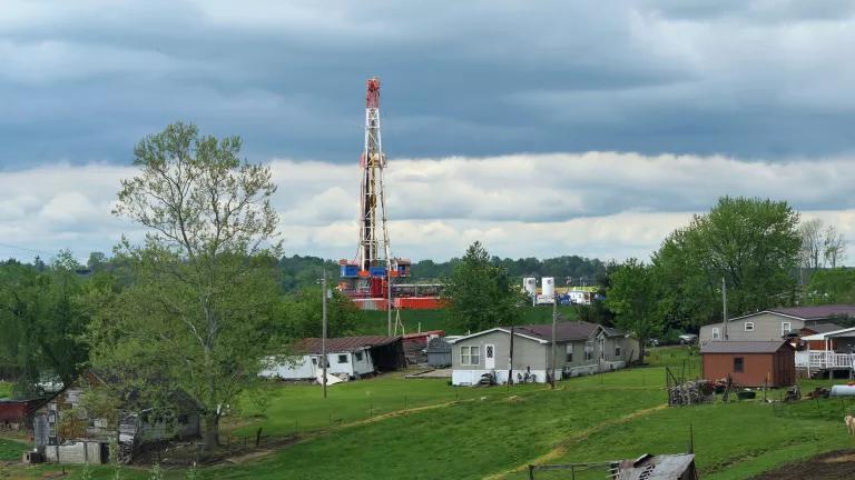 A fracking rig near homes in Beaver, Ohio