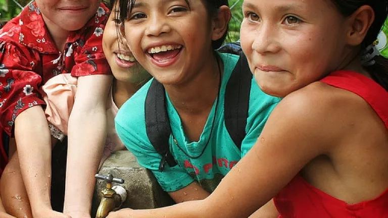 Kids&WaterHonduras_Copyright_WaterPartnersIntl _CreativeCommons.JPG