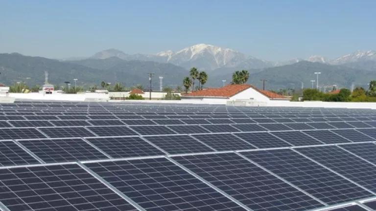 walmartsolar.jpg