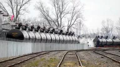 030414Train_MAIN.jpg