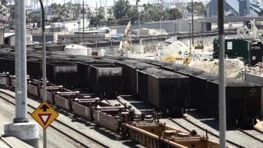 CoalTrains_0002.JPG
