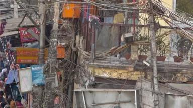 Delhi Electric Wires Close up
