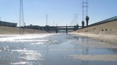 Downtown LA - Near 6th St Bridge - Facing South.JPG