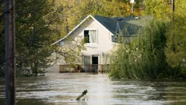 iStock_000015367715XSmall-flooding-house-exterior.jpg