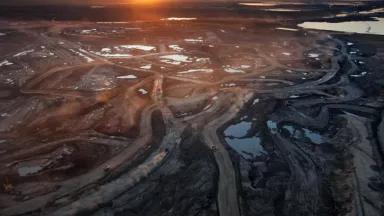 Canadian tar sands mine
