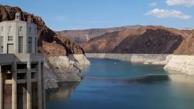 Severe drought threatens Hoover dam reservoir and water for western US.